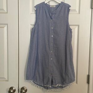 Women’s medium chambray sleeveless dress